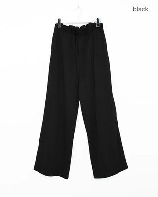 Glossy nylon band button pants