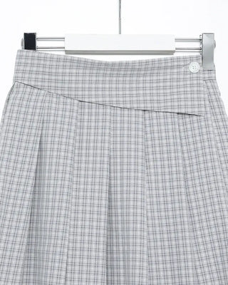Checked pleated midi skirt