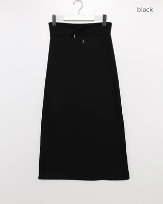 Wide-waisted ribbed easy maxi skirt