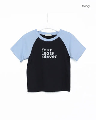 Lettering Raglan Crops T-Shirt