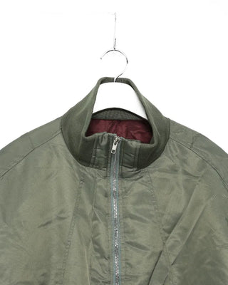 Stand-up neck flap unique pocket bomber jumper