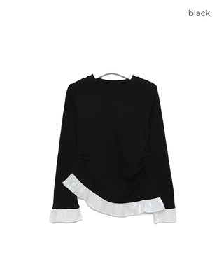 Frilled hem waist tuck T-shirt