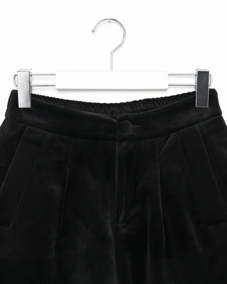 Waist bag, elastic waistband, pleated velvet shorts