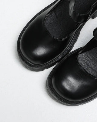 Buckle-type loafers