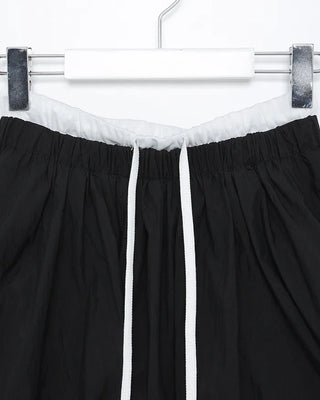 Volume Waist Two-Tone Mini Skirt