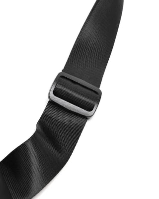 Strap shoulder bag