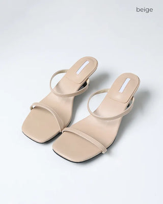 Strap sandals