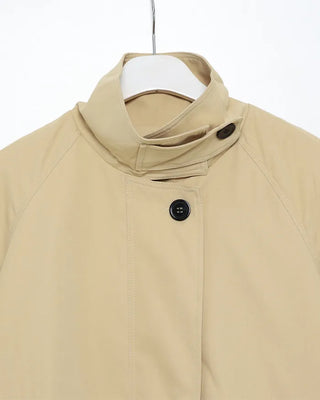 Loose-fit cape short trench coat