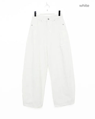 Side-tuck washed denim pants