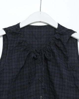 Checked ribbon gathered sleeveless blouse
