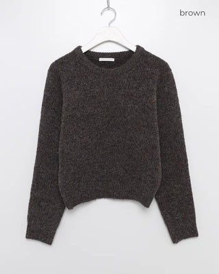 Round neck crop knit