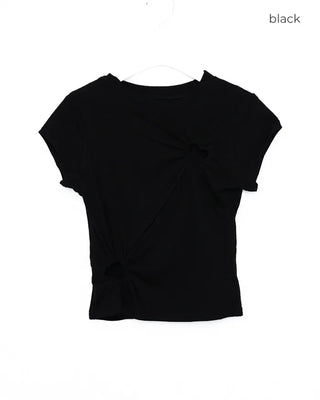 Heart-punched half-sleeve T-shirt