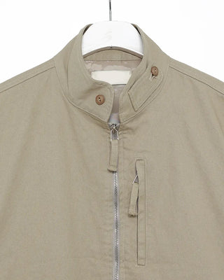 Stand-neck flap double-zip blouson