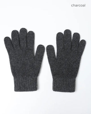 Simple wool gloves
