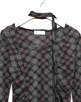 Checkered scarf T-shirt