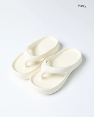 Voluminous thong sandals