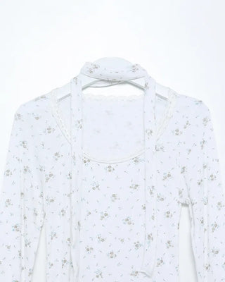Tie-set lace jewel neck mini flower ribbed long T-shirt