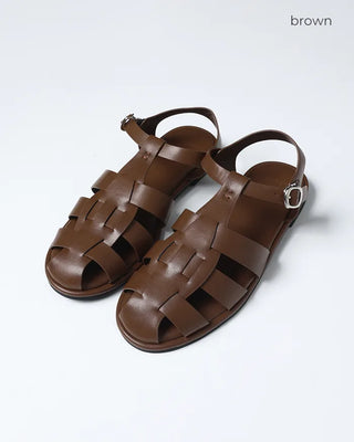 Round twist sandals