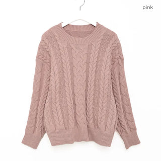 Cable oversized round knit