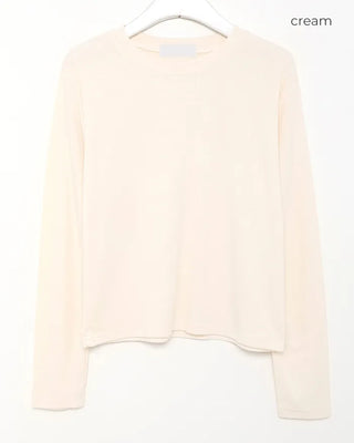 Basic long-sleeved T-shirt