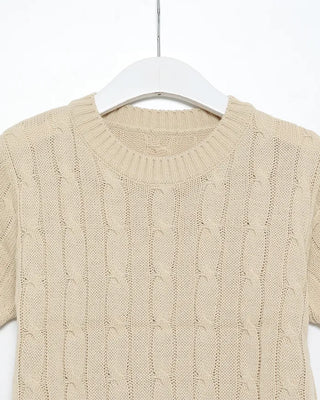 Round neck cable knit short sleeve knit