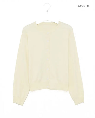 Round neck basic cardigan