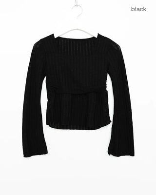 Square neck frill knit blouse