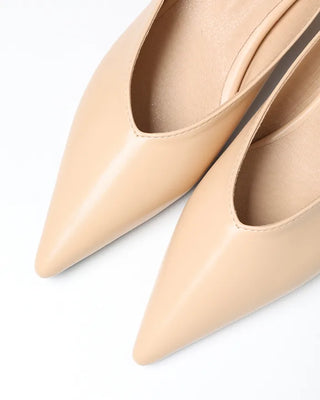 Pointed-toe loafers
