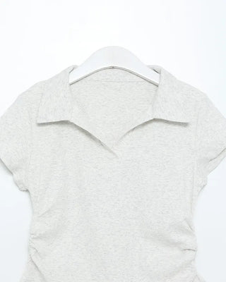 Open-collar shirred half-length T-shirt