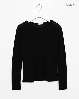 Colorful long-sleeved tops