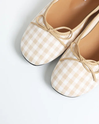Ribbon flat shoes