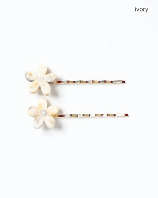 Pearl flower bobby pin