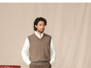 [CULTUM] V-Neck Knit Vest