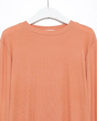 Color-layered long-sleeve T-shirt
