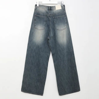 Vintage-like washed denim