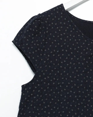 Teardrop neck gauze quilted tunic