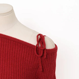 One-shoulder ribbed knit