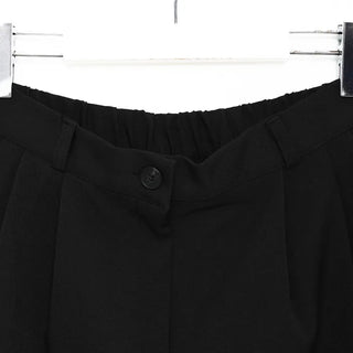Double-pleated shorts