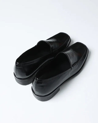 Basic square-toe loafers
