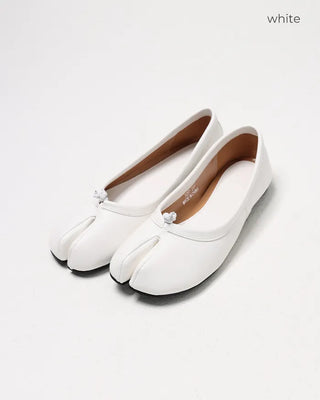 Tabipoint flat shoes