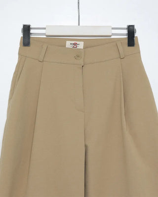 Classic pleated wide slacks
