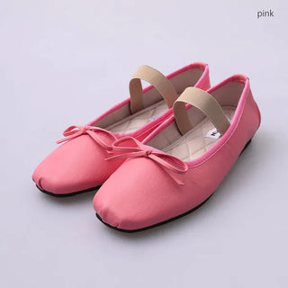 Ribbon Pointed Flat Shoes