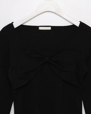 Bust Ribbon Point Square Neck T-Shirt