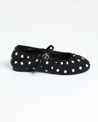Polka dot strap flat shoes
