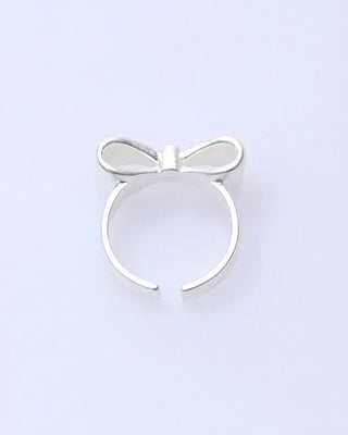 Ribbon motif ring