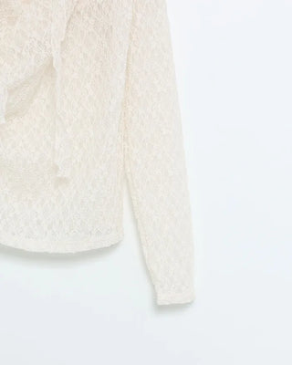 Drape neck lace T-shirt & scarf set