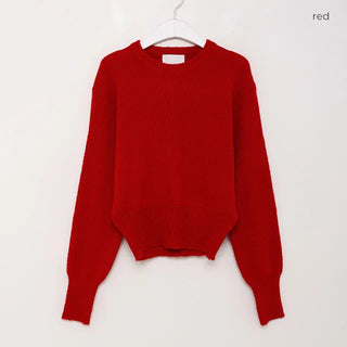Simple and colorful knitwear