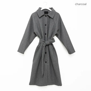 Back-tucked long coat