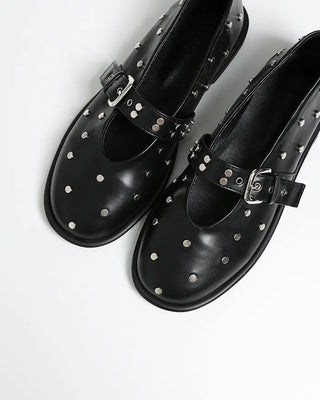 Stud belt flat shoes
