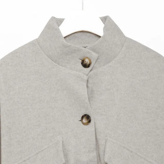 Two-pocket cropped jacket